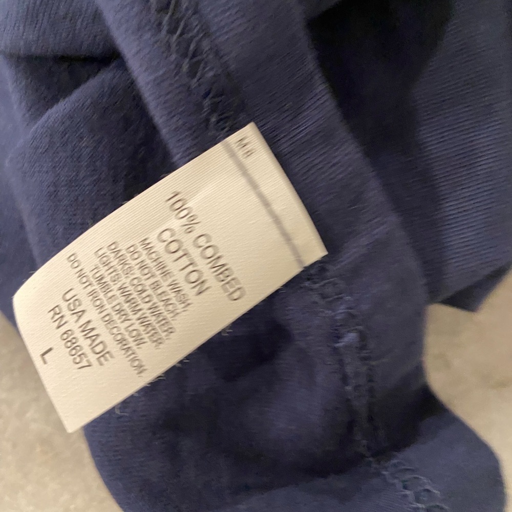 NWT Cotton Exchange Size L Duke Mom Navy Blue Graphic Print Tee Shirt - Picture 10 of 10